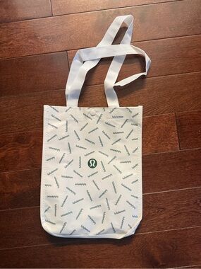 Lululemon Reusable Collectible Recycle Bag
